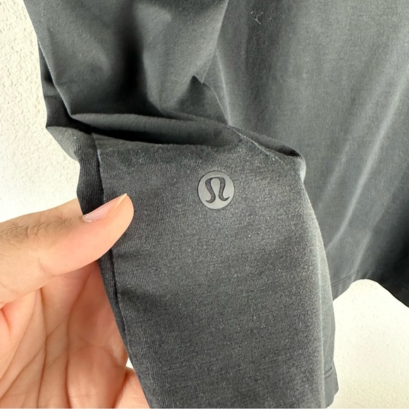 Lululemon Black Athletic Athleisure Tank Top Size 14 - Picture 3 of 4